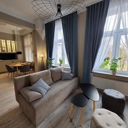 Boleslaviaapartments - Simon 3, Center, Air Conditioning Апартаменты Болеславец